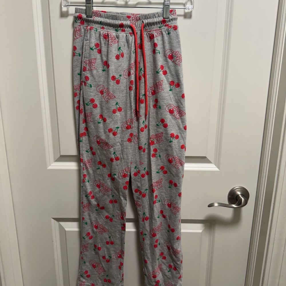 Cherry Coke pants with red drawstring - Picture 2 of 5